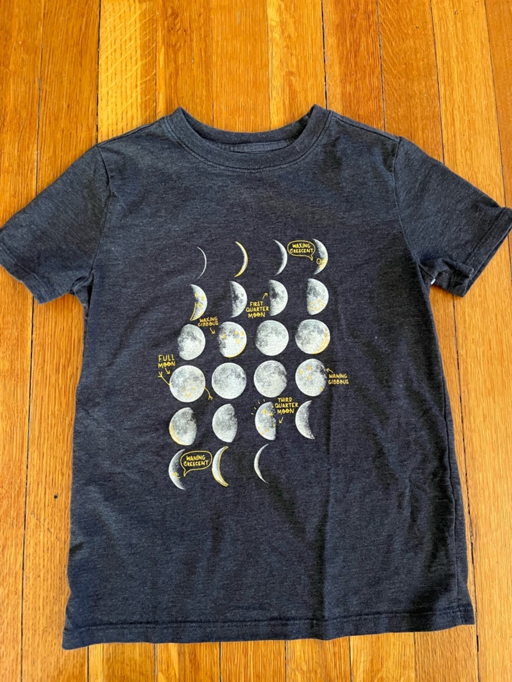 Bundle of Boys Space Graphic Tees - size 4-6 - Picture 15 of 16